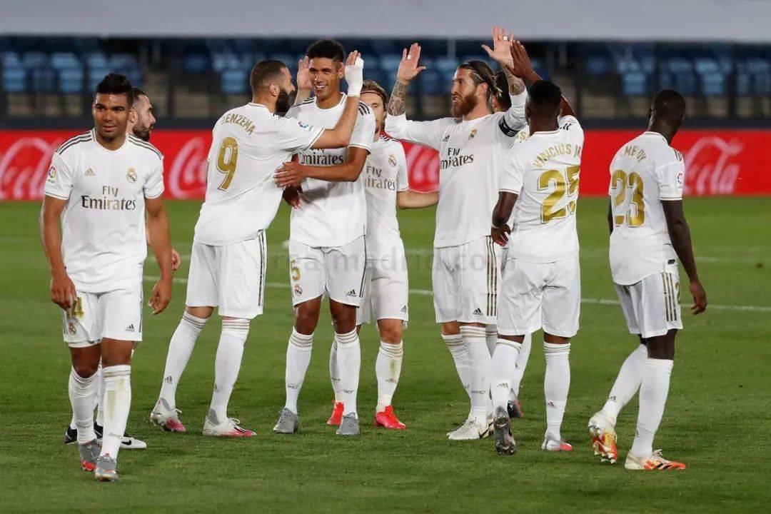 经典回顾：姆总大战哈兰德，上赛季皇马总比分6-3淘汰曼城