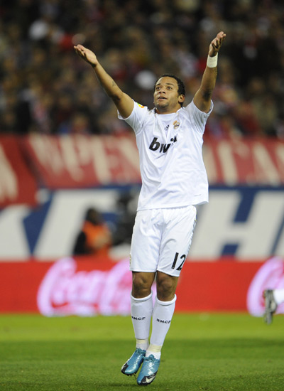 皇马主场0比2塞尔塔，心态失衡红牌左右赛果，三大进攻利器哑火